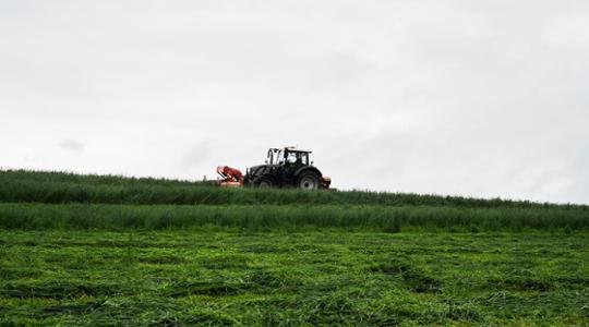Spreader on a field 